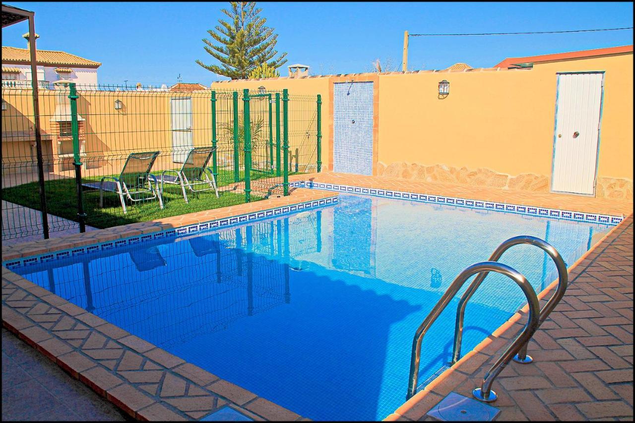 Bungalow Curro Pareja 131 Конил-де-ла-Фронтера Екстериор снимка