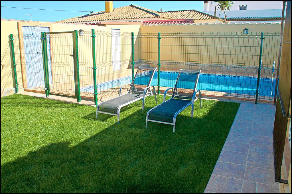 Bungalow Curro Pareja 131 Конил-де-ла-Фронтера Екстериор снимка