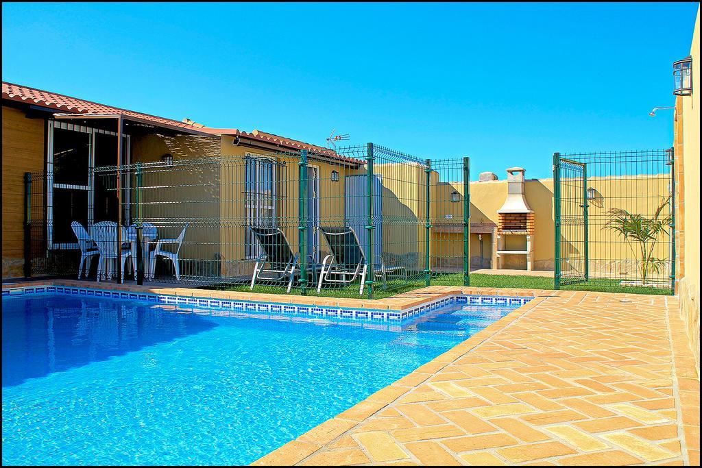 Bungalow Curro Pareja 131 Конил-де-ла-Фронтера Екстериор снимка